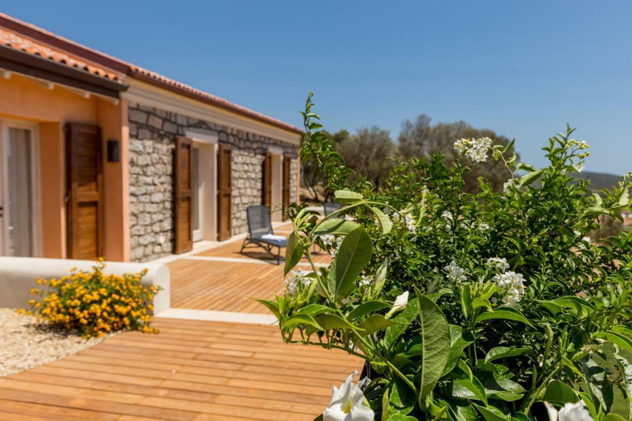 Tenuta Petra Bianca Palau Exterior photo